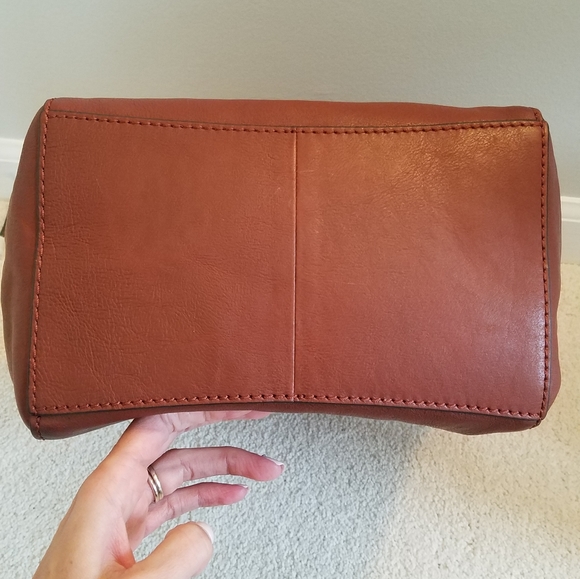 SOLD NWT Frye Leather slide pocket hobo purse - Picture 4 of 8